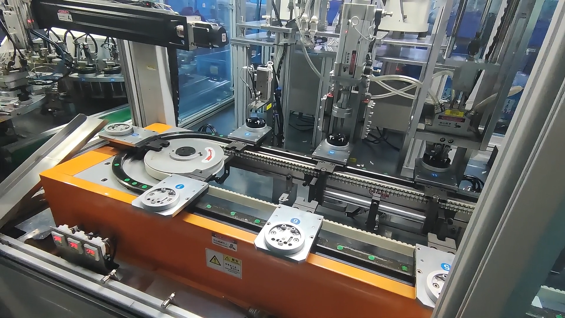 全球化竞争下汽车零部件制造升级：环形导轨运送系统怎样成为自动化妆配焦点支持？？？？？？(图2)