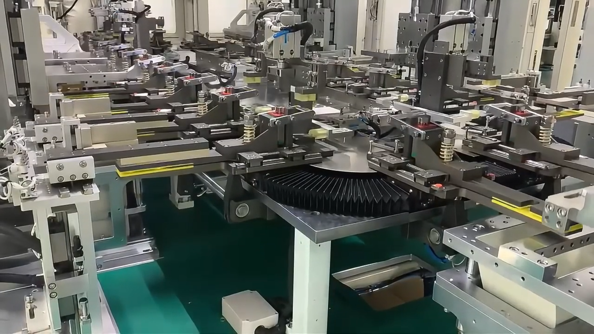 全球化竞争下汽车零部件制造升级：环形导轨运送系统怎样成为自动化妆配焦点支持？？？？？？(图3)